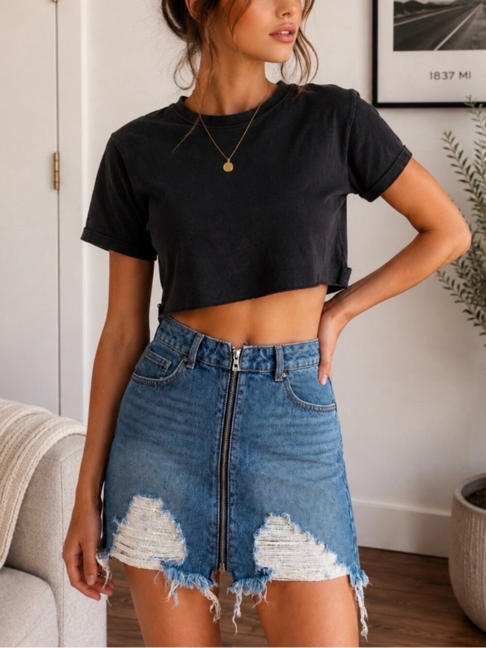 GUESS High Rise Distressed Zip Front Denim Mini Skirt 25 Fits 26 Y2K